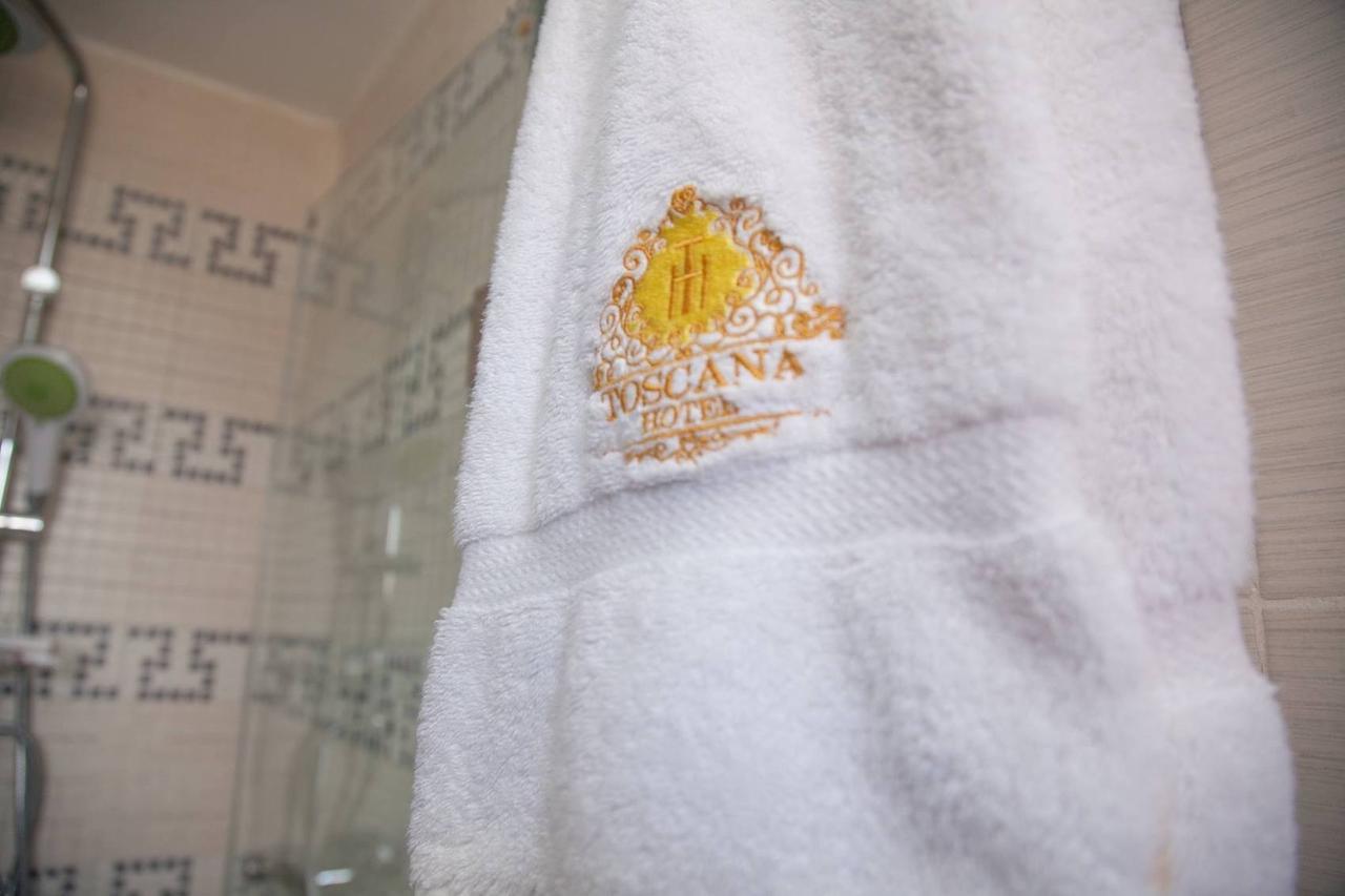 Villa Toscana Hotel And Suits Lagos Bagian luar foto