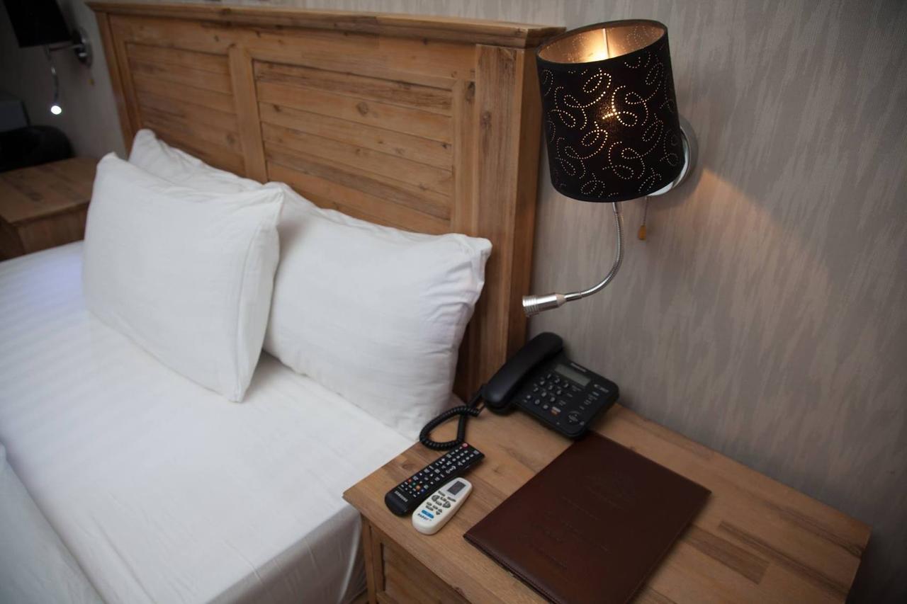 Villa Toscana Hotel And Suits Lagos Bagian luar foto